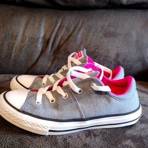 CONVERSE CTAS Kids Madison SNEAKERS 664653F Girls Sz 2 Grey/Pink SHOE Chucks